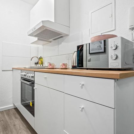 Wohnung In Zentraler Lage - Kostenlose Parkplaetze คาสเซล ภายนอก รูปภาพ